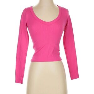 Ribbed Vneck Long Sleeve Top